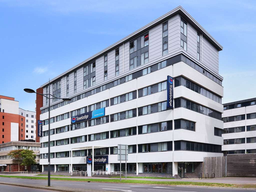 Travelodge Swindon Central Exterior photo
